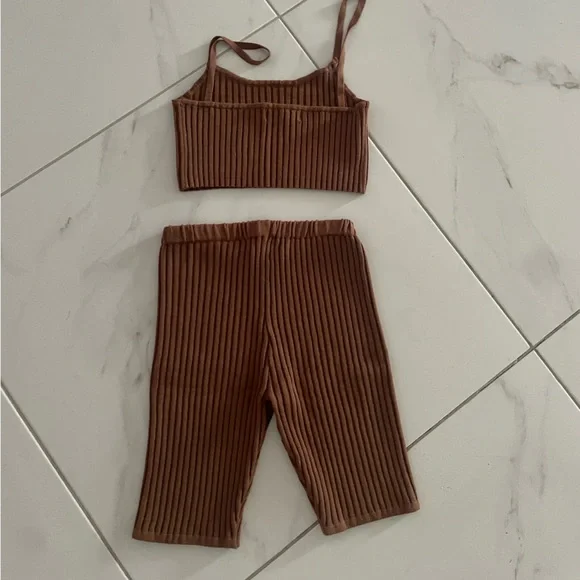 437 Ribbed Crop Set - Picture 4 of 4